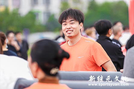 人人体育